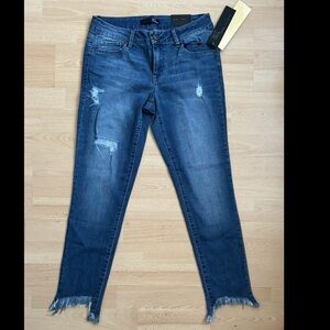 1822 Denim